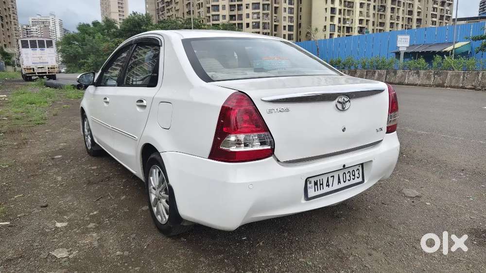 Toyota Etios Vx 2015 (aftermarket Lovato Cng Fitting)