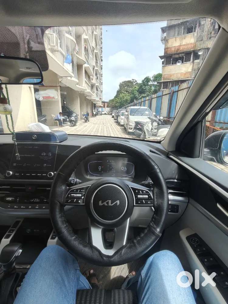 Kia Carens Prestige Plus