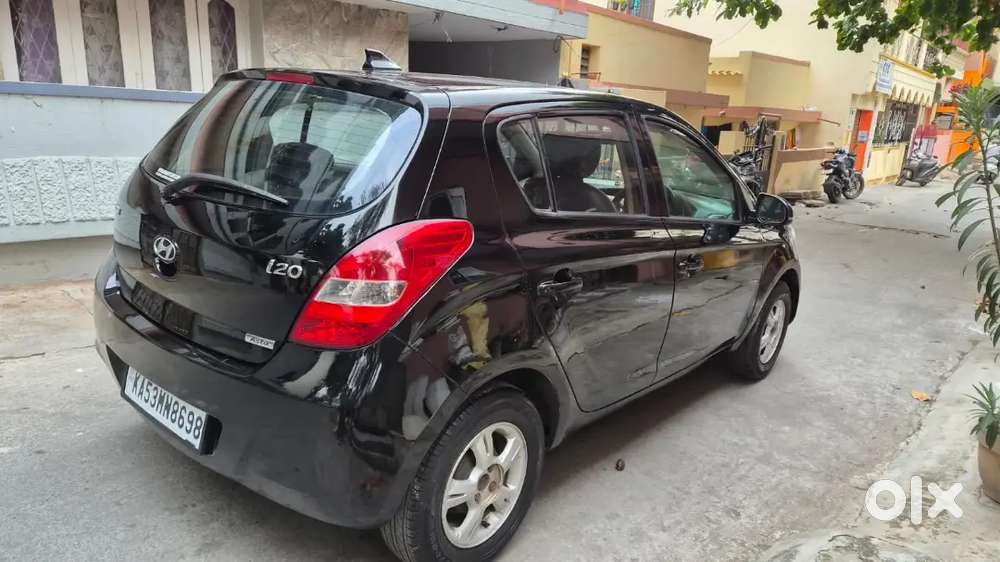 Hyundai I20 Asta Petrol 2010 Model