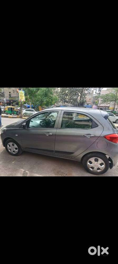 Tata Tiago 1.2 Revotron Xta, 2018, Petrol