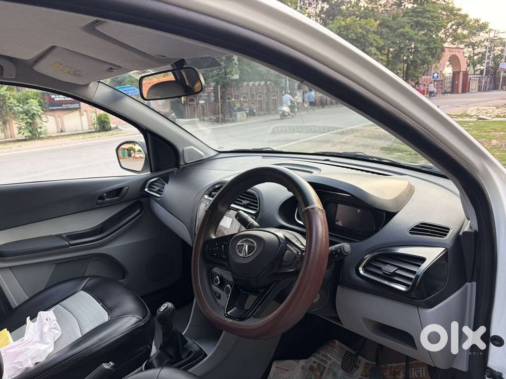 Tata Tiago 1.2 Revotron Xt (o), 2023, Petrol