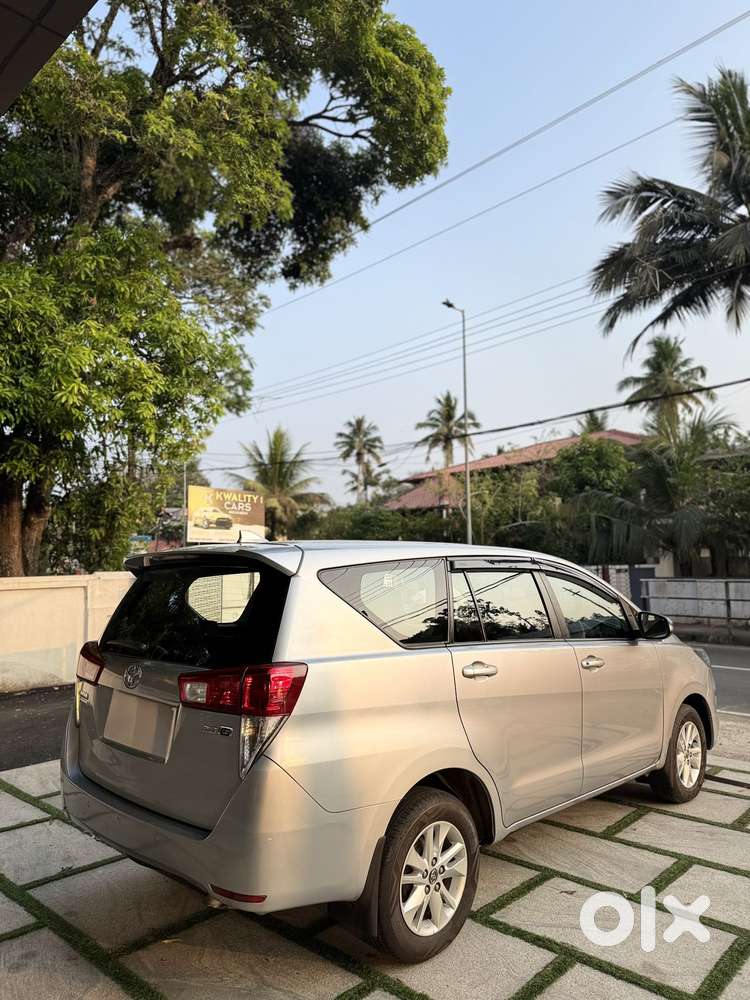 Toyota Innova Crysta 2.8 Gx At 7 Str, 2017, Diesel
