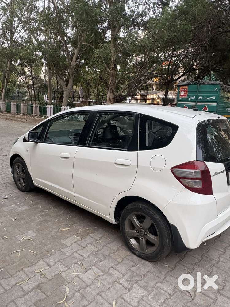 Honda Jazz X I-vtec, 2012, Cng & Hybrids