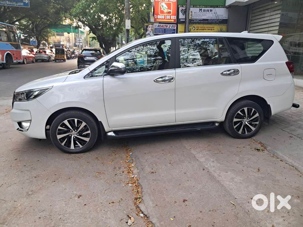 Toyota Innova Crysta 2.4 Z 7 Str, 2025, Diesel