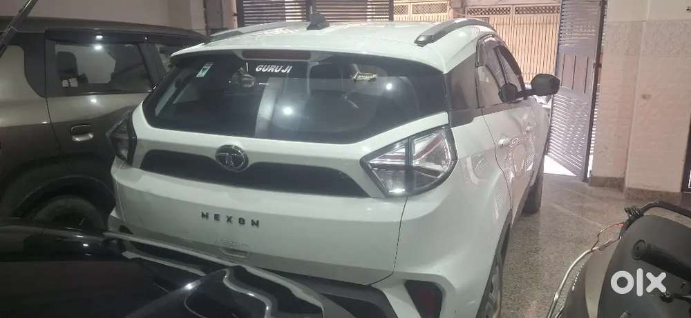 Tata Nexon Diesel With Sunroof