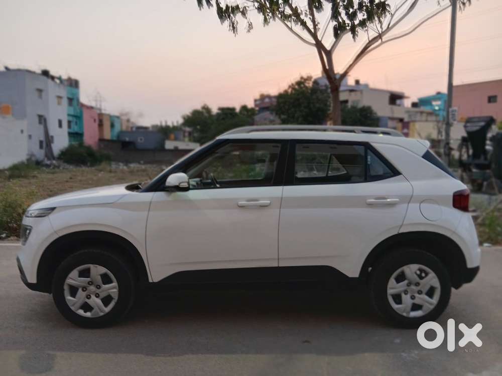 Hyundai Venue 1.2 S Plus, 2021, Petrol