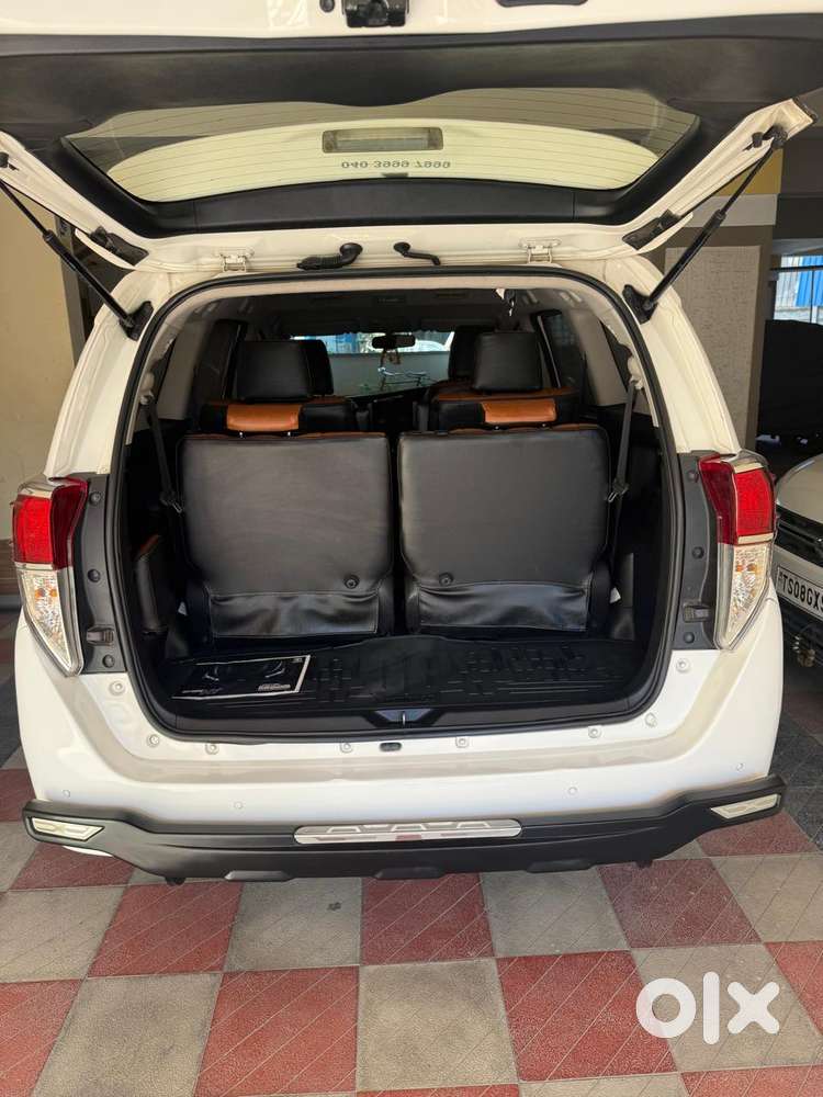 Toyota Innova Crysta 2.4 G Mt 7 Str, 2020, Diesel