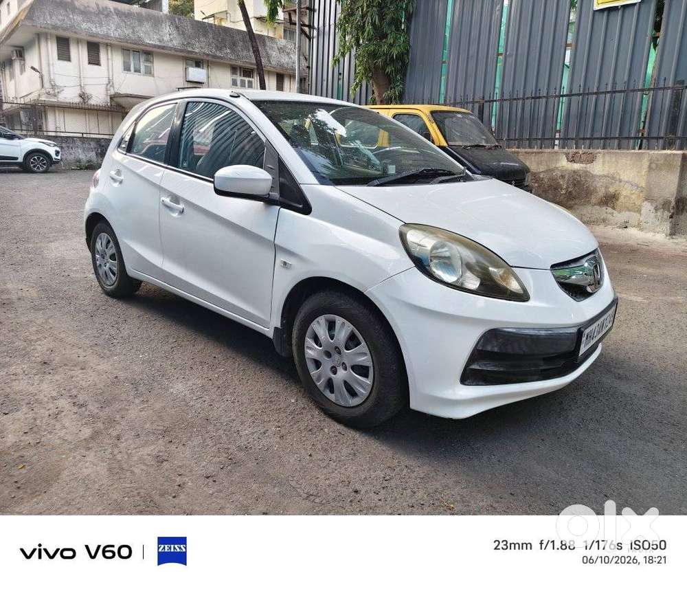 Honda Brio V Mt, 2013, Petrol