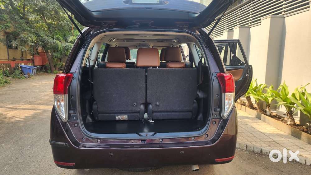 Toyota Innova Crysta 2.8z Automatic, 2016, Diesel