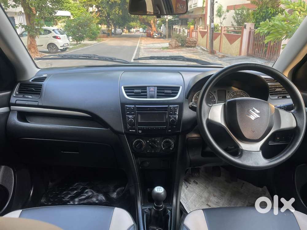Maruti Suzuki Swift Vxi + Manual, 2016, Petrol