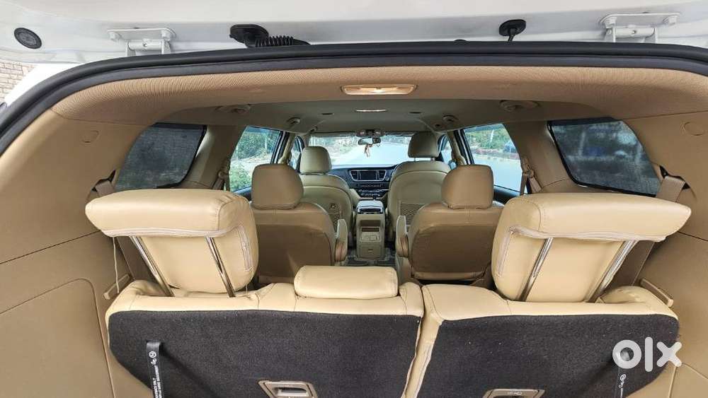 Kia Carnival Premium, 2021, Diesel