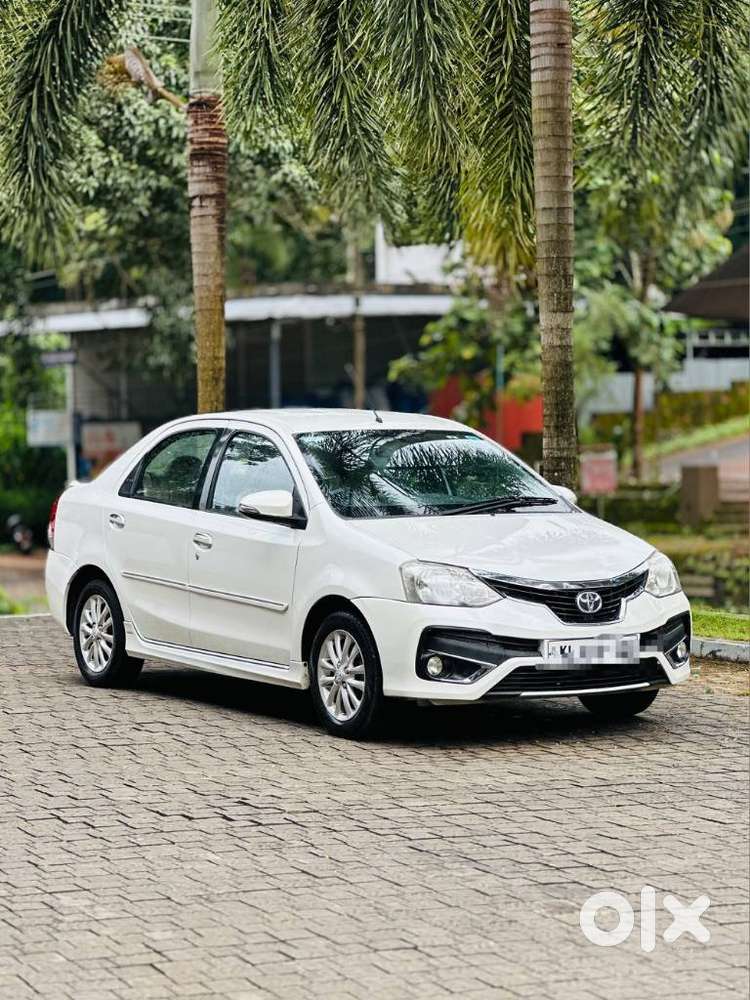 Toyota Etios Vx Limited Edition, 2016, Petrol