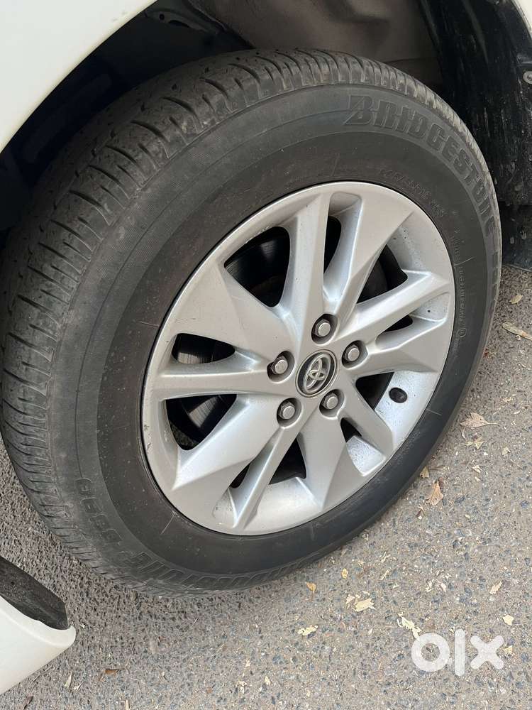 Toyota Innova Crysta 2.4 V, 2017, Diesel