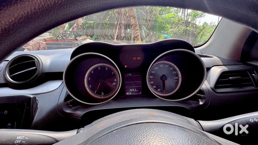Maruti Suzuki Swift 2021 Petrol 19263 Km Driven
