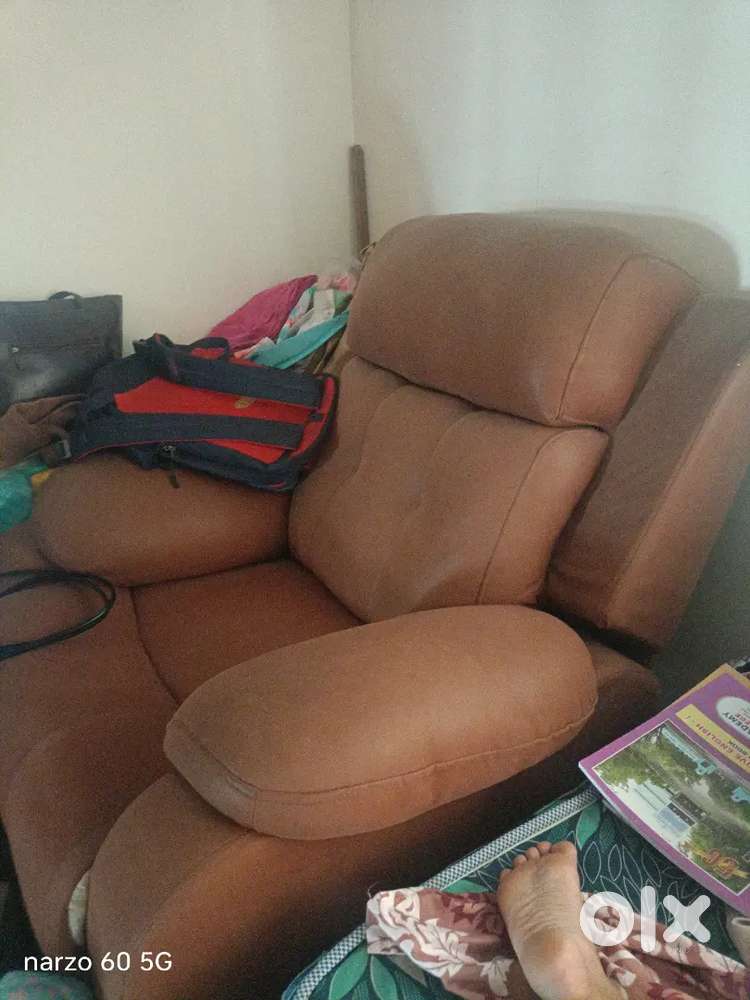 3 + 1 + 1recliner sofa