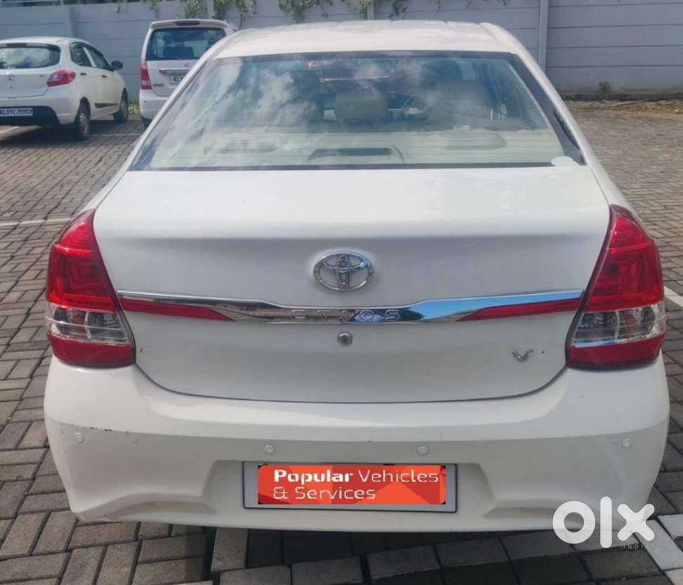 Toyota Etios 1.5 V, 2017, Petrol