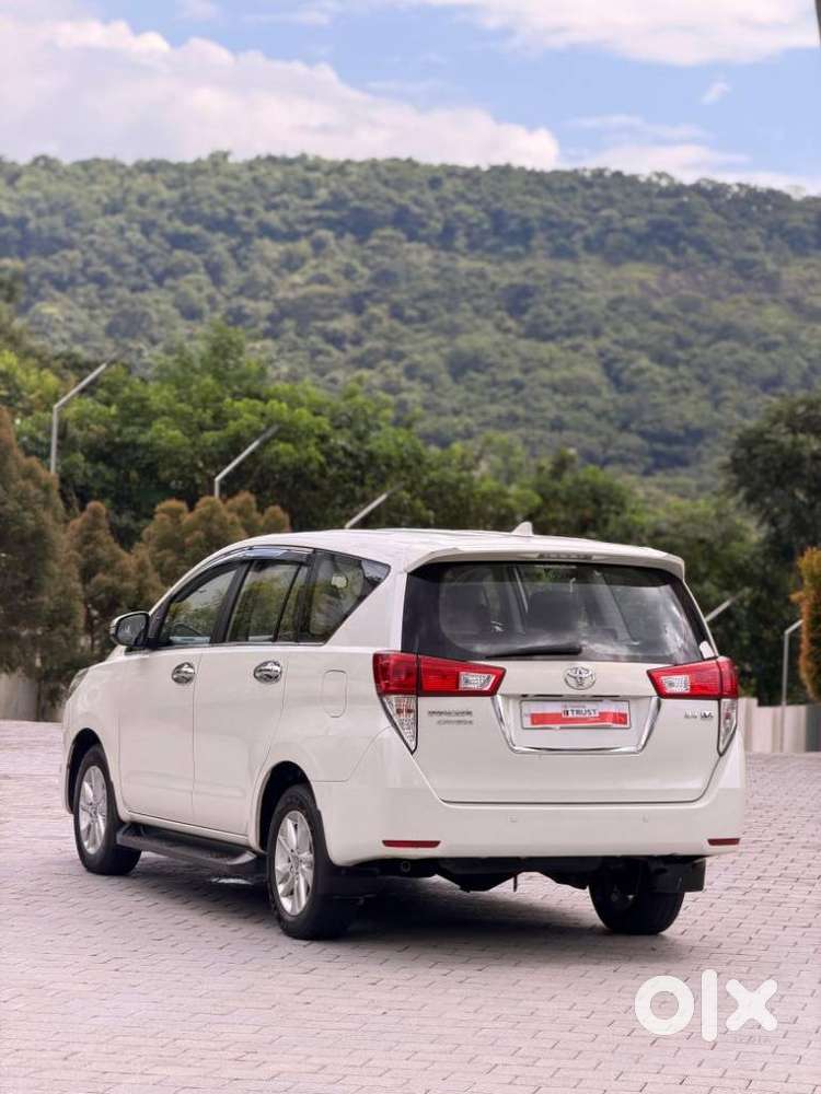 Toyota Innova Crysta 2.4 V 8 Str, 2018, Diesel