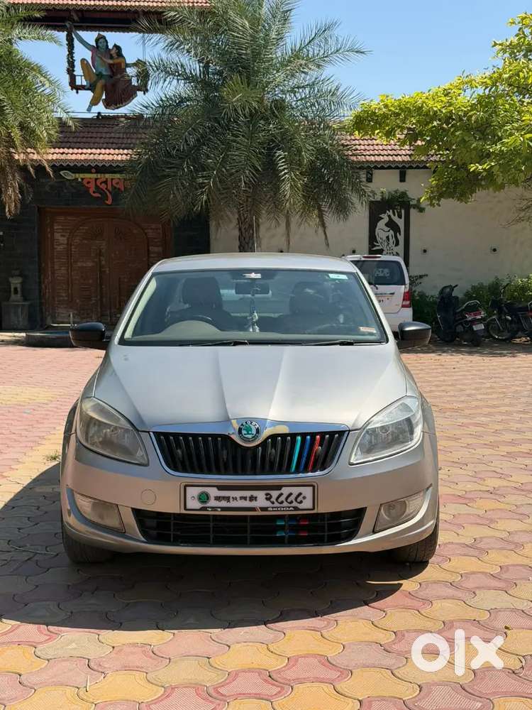 Skoda Rapid Elegance 2012