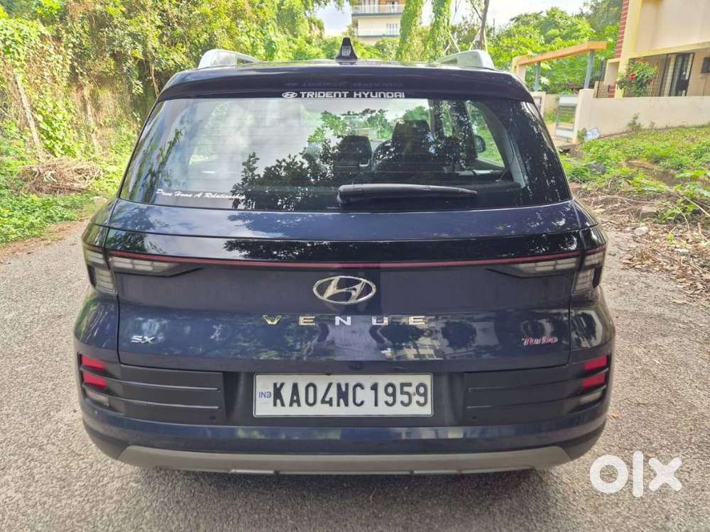 Hyundai Venue 1.0 Sx (o) Turbo Dct, 2023, Petrol