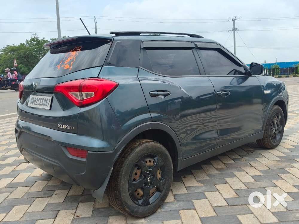 Mahindra Xuv300 W6, 2023, Petrol