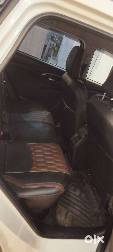 Maruti Suzuki Grand Vitara 1.5 Delta Cng, 2024, Cng & Hybrids