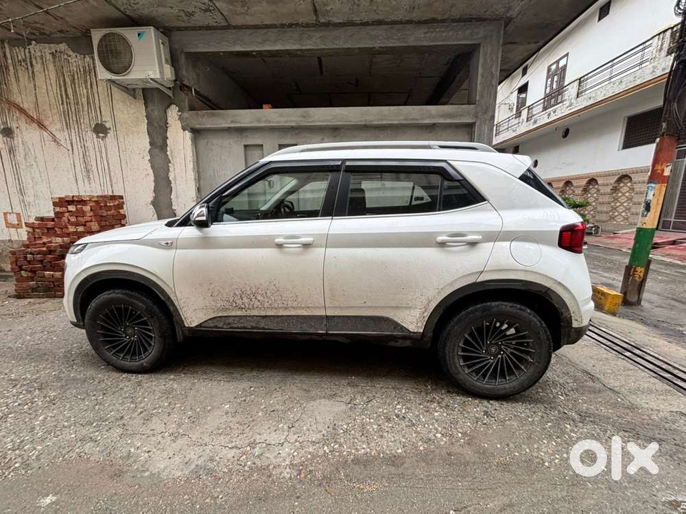 2021 Hyundai Venue Petrol