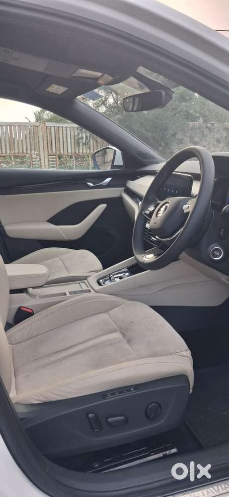 Skoda Octavia 2.0 L K Tsi At, 2022, Petrol