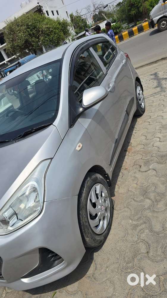 Hyundai Grand I10 Era Cng, 2016, Cng & Hybrids