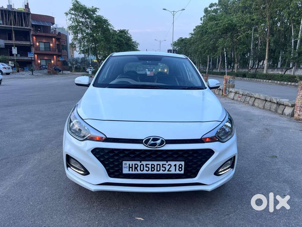 Hyundai Elite I20 Sportz (o) 1.4, 2020, Petrol