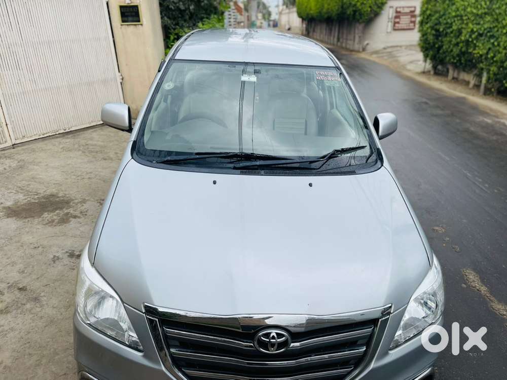 Toyota Innova 2013 Diesel 178000 Km Driven