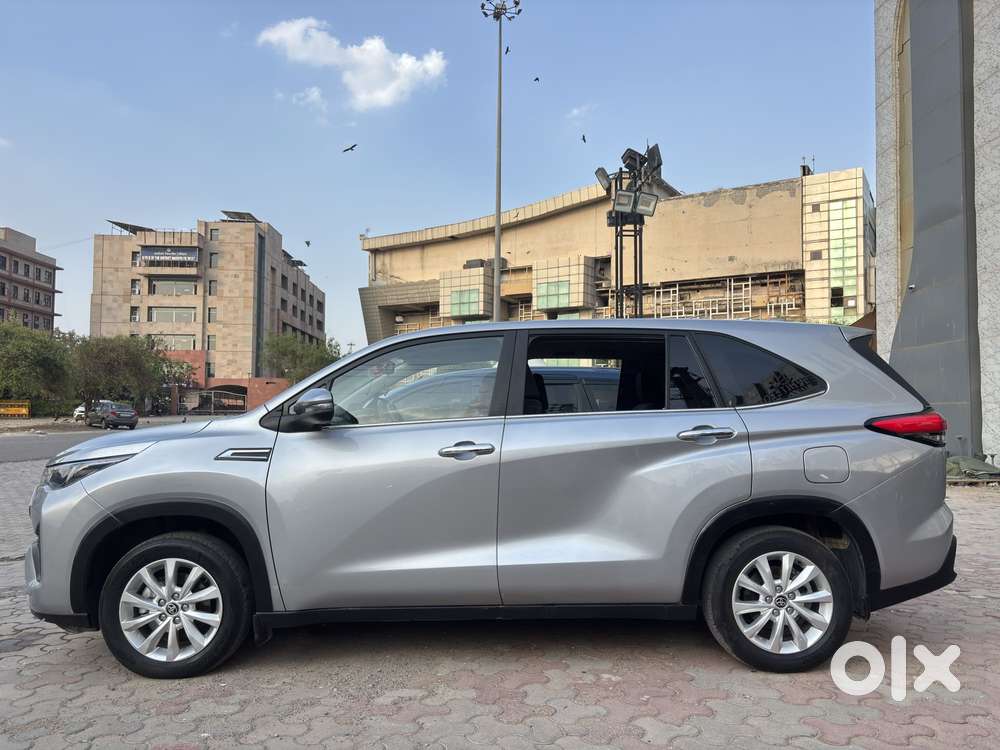 Toyota Innova Hycross 2.0 Gx 7 Str, 2025, Petrol
