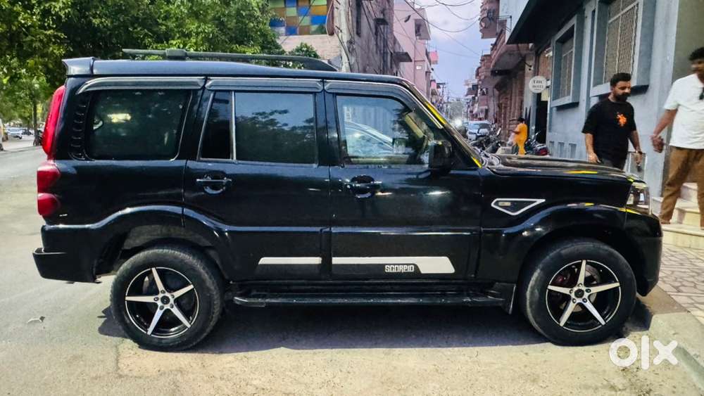 Mahindra Scorpio Diesel 2015