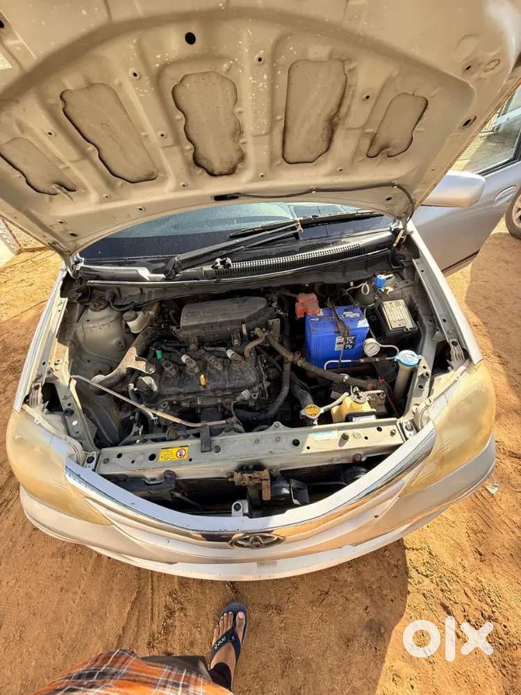 Toyota Etios 1.5 G 2013 Sportivo Petrol