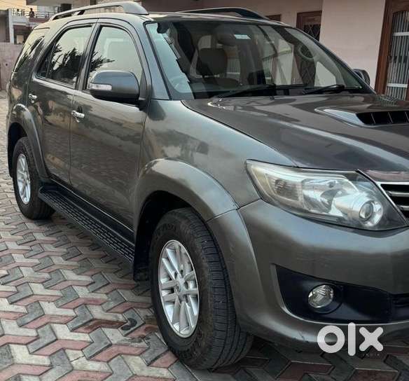 Toyota Fortuner 4x2 At 2013