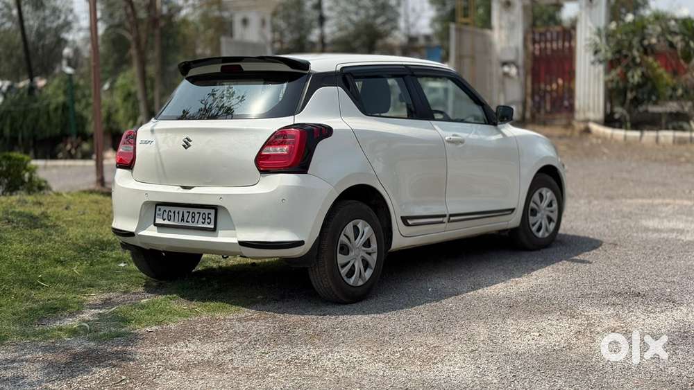 Maruti Suzuki Swift Vxi 2021