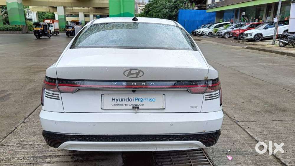 Hyundai Verna 1.5 Sx (o) Ivt, 2024, Petrol