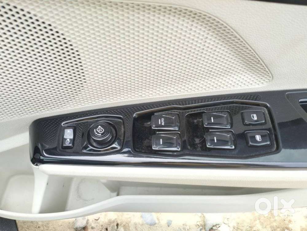 Mahindra Xuv 3xo Ax7l Petrol Mt, 2026, Petrol