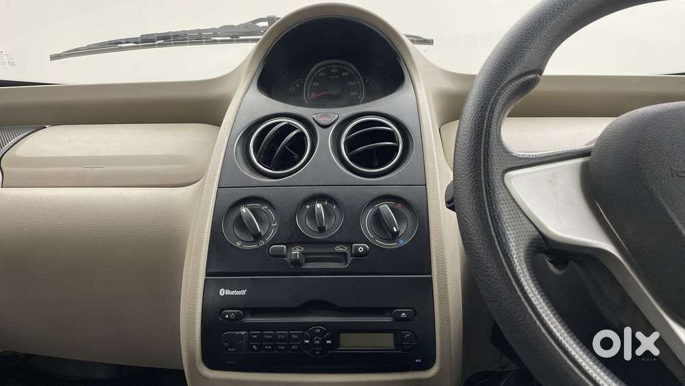 Tata Nano Xta, 2016, Petrol