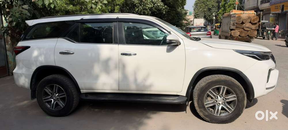 Toyota Fortuner Petrol 2022