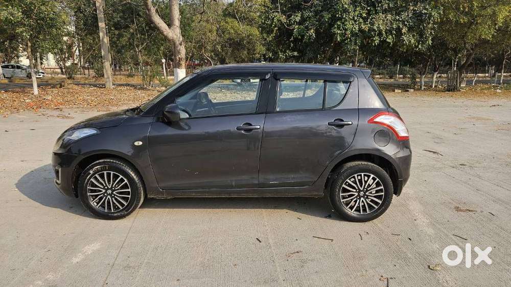 Maruti Suzuki Swift Lxi Option, 2016, Petrol