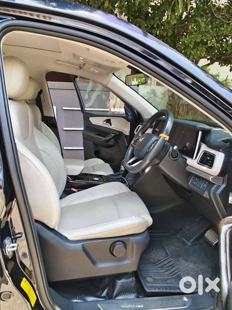Mahindra Xuv700 Ax7 Luxury Pack Awd, 2022, Petrol