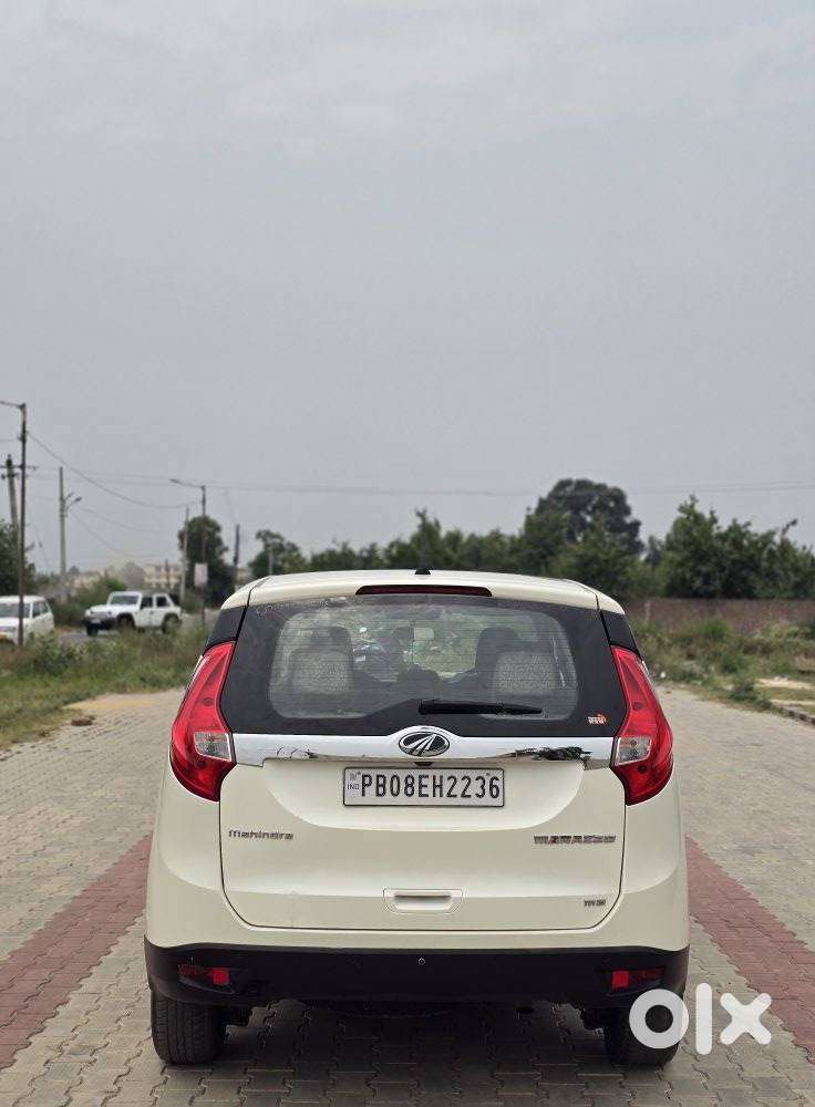 Mahindra Marazzo M6, 2019, Diesel