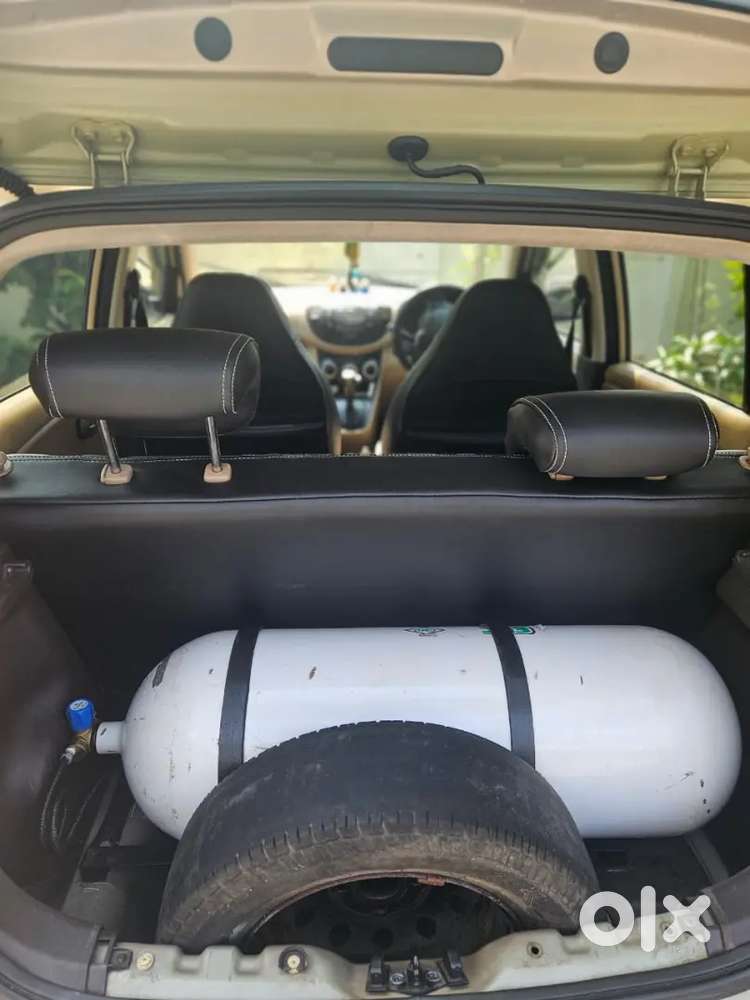 I10 Automatic Cng /petrol Lady Used
