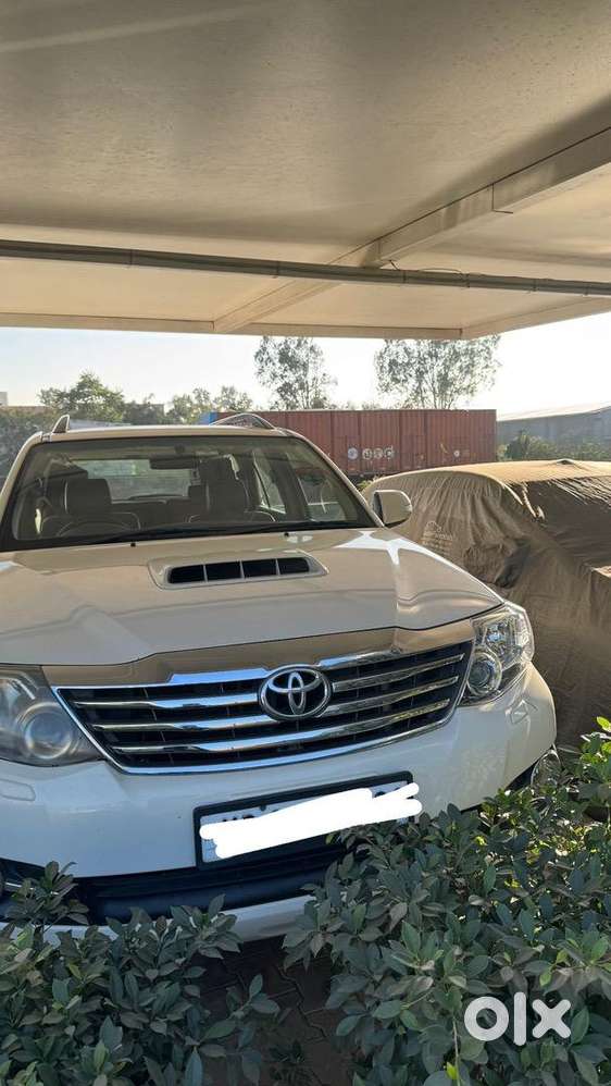 Toyota Fortuner 2015