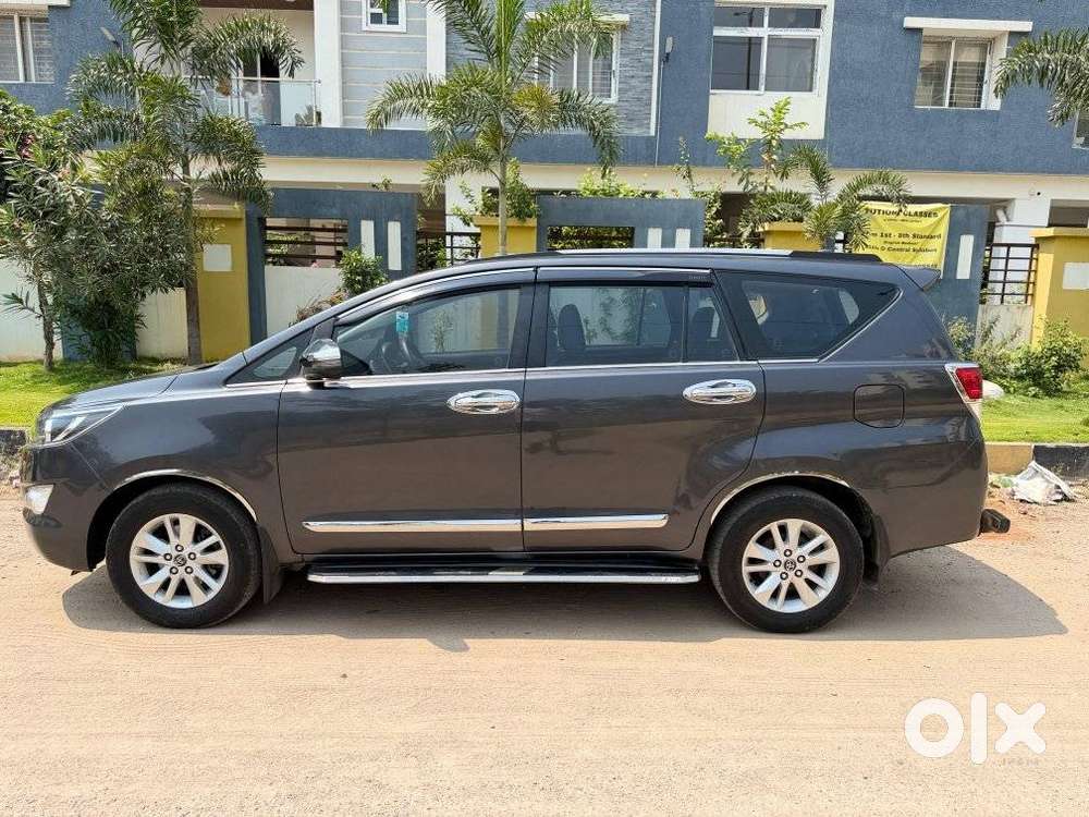 Toyota Innova Crysta 2.4 G Mt, 2019, Diesel