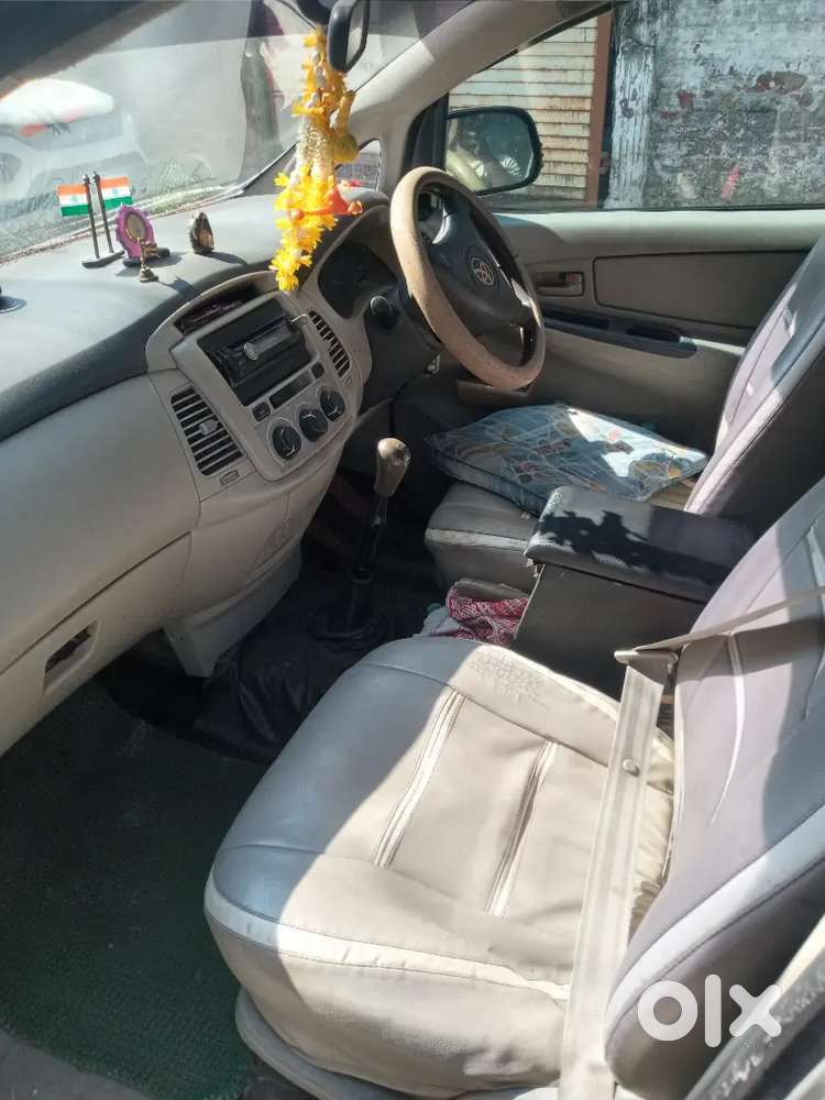 Toyota Innova 2013 Diesel 25000 Km Driven