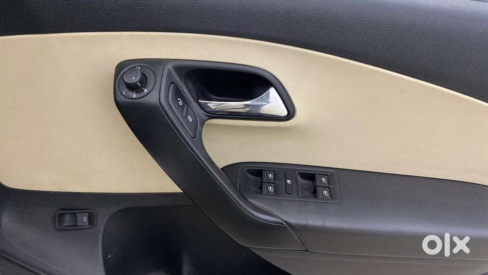 Skoda Rapid 1.6 Mpi At Style, 2017, Petrol