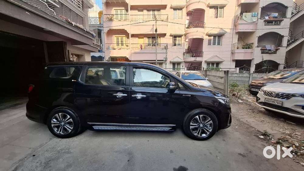 Kia Carnival Premium, 2020, Diesel