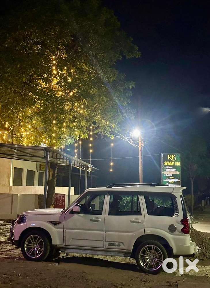 Mahindra Scorpio 2017 Diesel Well Maintained