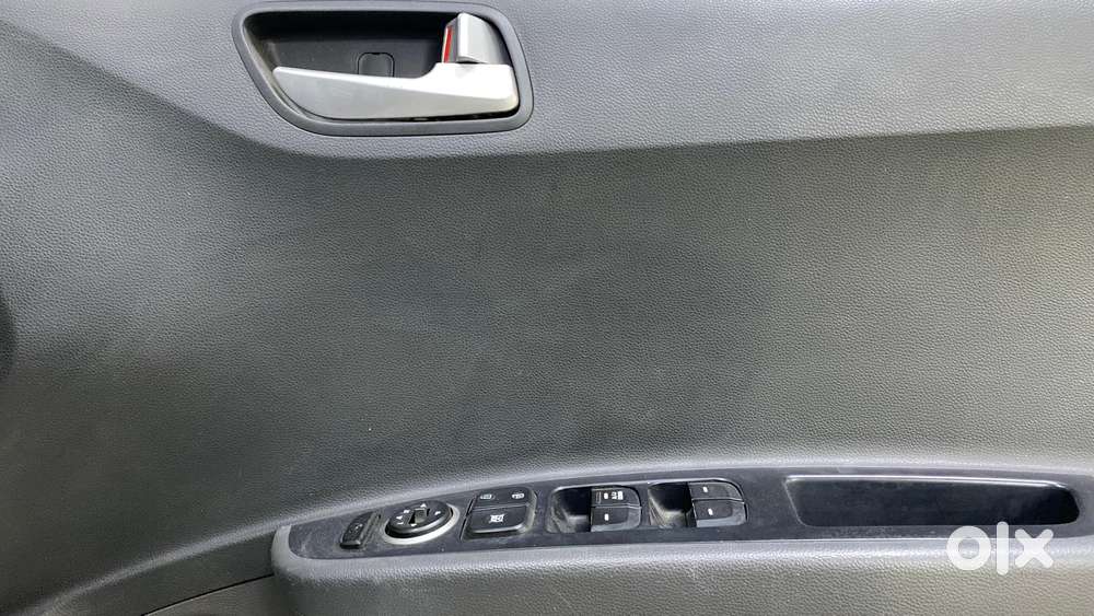 Hyundai Grand I10 1.2 Crdi Sportz Dual Tone, 2018, Diesel